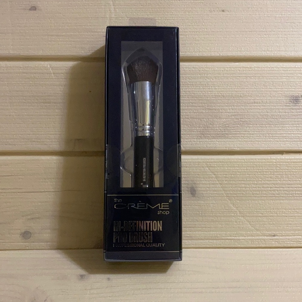 The creme shop make up brush new